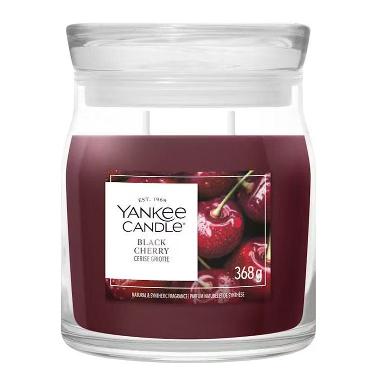 Ароматична свічка Black Cherry Medium Yankee Candle