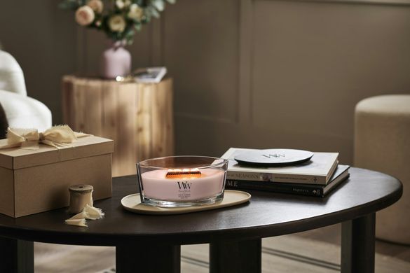 Ароматична свічка з дуже ніжними нотами Woodwick Ellipse Coastal Sunberry 453 г
