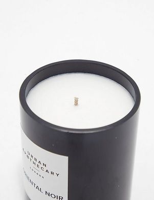 Ароматична свічка з ароматами квітів, прянощів та лісу Urban apothecary Oriental Noir 300 г