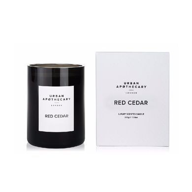 Ароматична свічка з деревно-цитрусовим ароматом Urban apothecary Red cedar 300 г